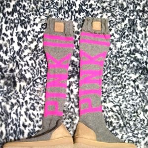 VS PINK Mukluks